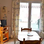 아파트 Appartement Rdc Avec Terrasse, A 200M De La Plage Des Generelles, Parking Et Jardin Prive - Fr-1-22-229 *